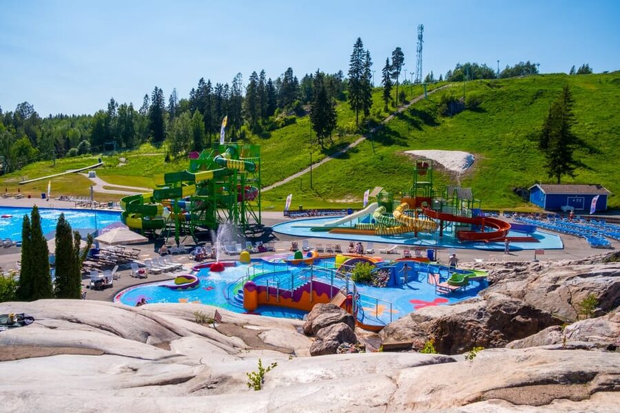 Serena Water Park Day Ticket - Indoor versus outdoor: how the season changes your day