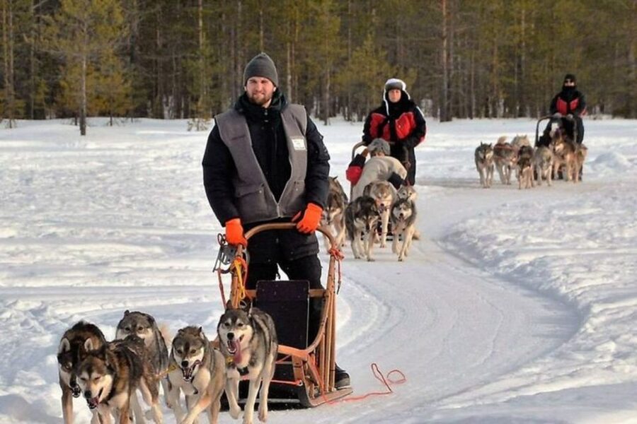 Sirkka: Husky Sled Ride in Levi 2km or 5 km from Levi - What to pack so the cold stays fun (and not miserable)