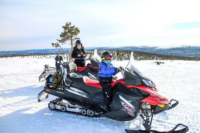 Snowmobile Driving - Morning start - First Stop at Lapland Welcome: Gear Up Fast