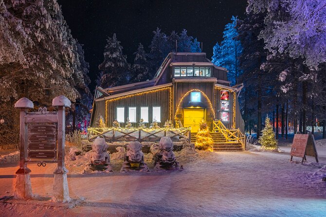 Snowmobile Safari to Search for the Northern Lights - The office to the trail: gear, instructions, and your first warm drink