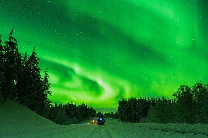 The Ultimate Guaranteed Aurora Hunt - Pickup, meeting point, and how to avoid a messy start