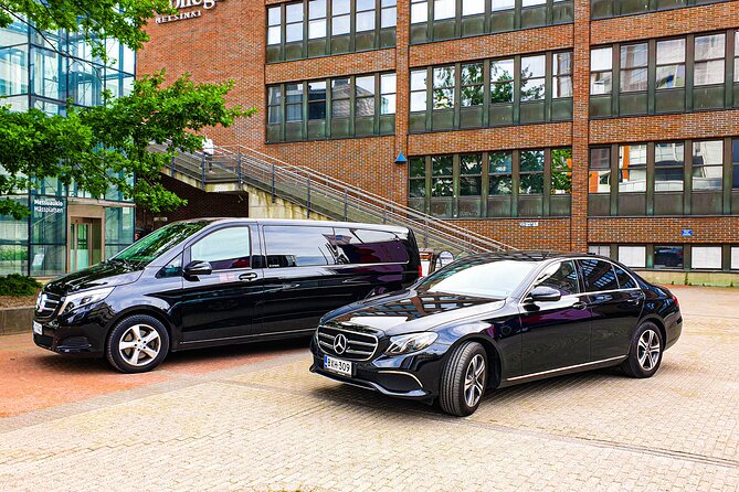 VIP Airport Transfer by new cars in Helsinki - Onboard Comfort: Wi-Fi, Water, and Music
